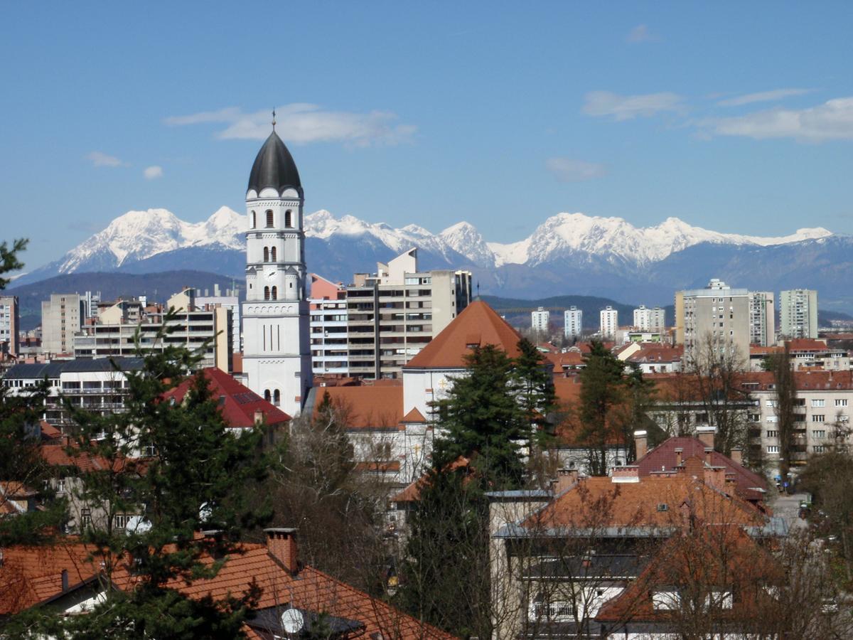 Saint Ignatius Retreat House Bed & Breakfast Ljubljana Dış mekan fotoğraf