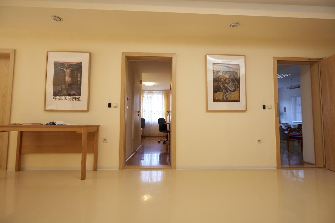 Saint Ignatius Retreat House Bed & Breakfast Ljubljana Dış mekan fotoğraf